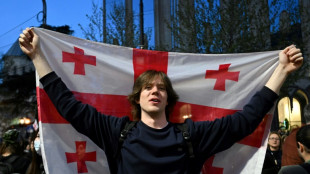 G&eacute;orgie : le parlement vote en faveur d'une loi controvers&eacute;e, des milliers de manifestants protestent