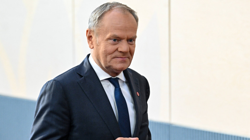 Tusk, 'è un nuovo tipo di guerra ma siamo già in guerra'