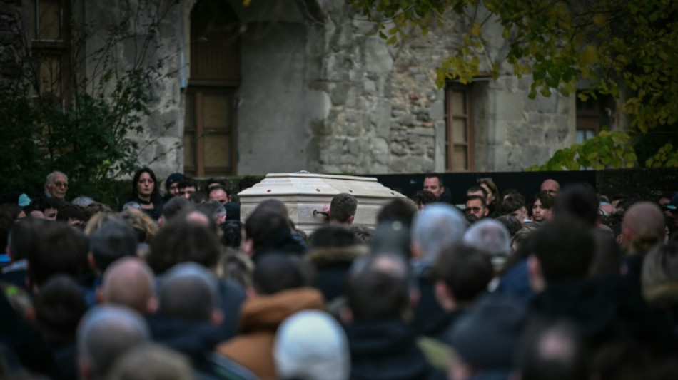 Mort de Thomas: apr&egrave;s l'adieu de la famille, hommage sur les terrains de rugby dimanche