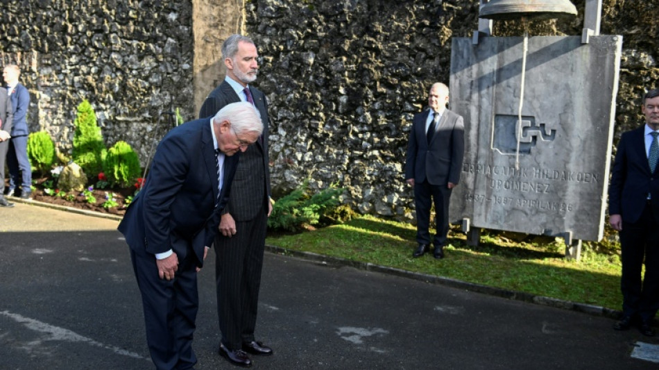 El presidente alemán homenajea en Guernica a las víctimas del bombardeo nazi de 1937