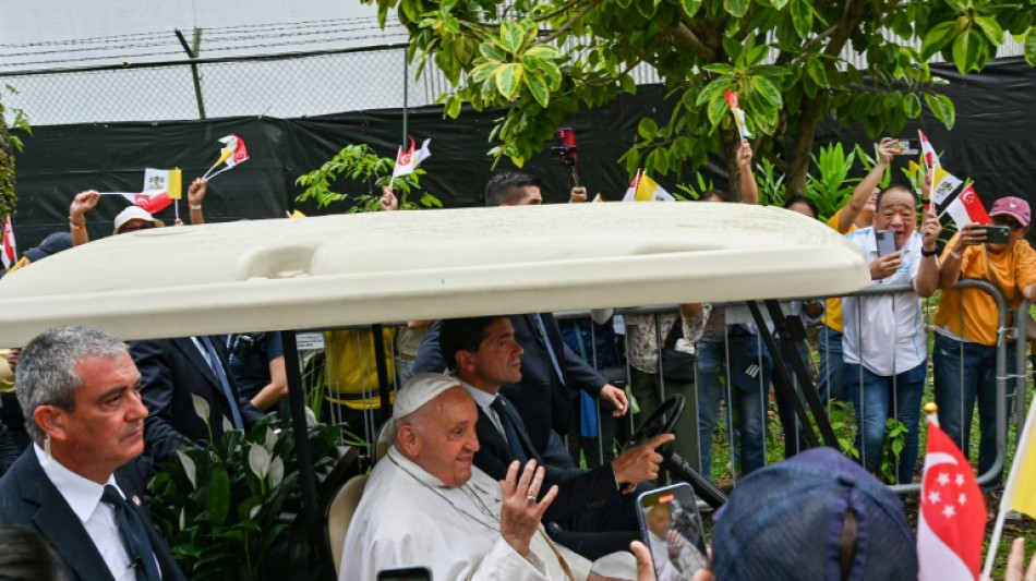 Le pape rencontre les autorit&eacute;s de Singapour avant la fin de sa longue tourn&eacute;e