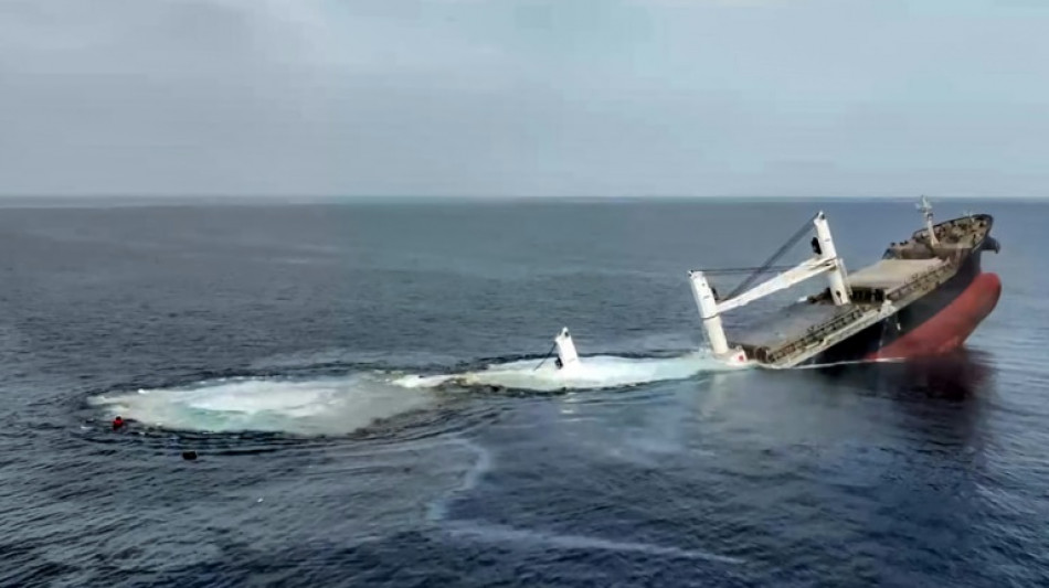 EU-Mission: Nach Huthi-Angriff auf Frachter wird ein Teil der Crew weiter vermisst 