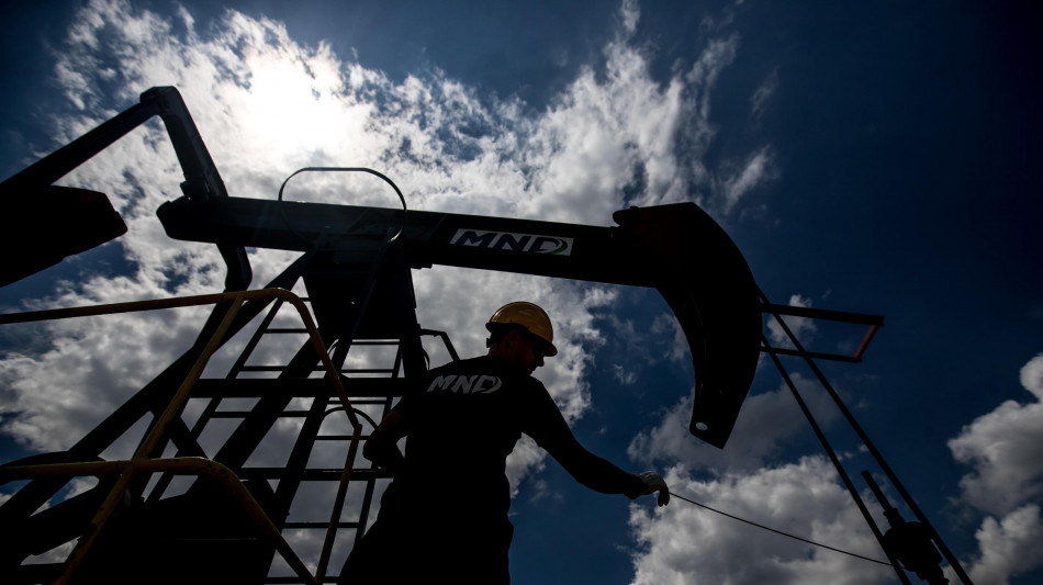 Il petrolio apre in calo a New York a 65,03 dollari