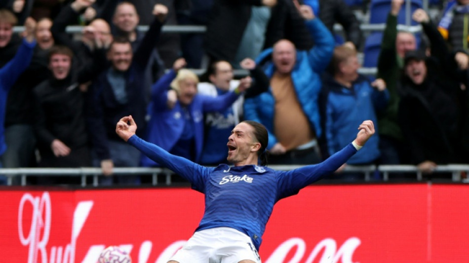 Everton acaba com invencibilidade do Crystal Palace (2-1); Forest perde e entra em crise