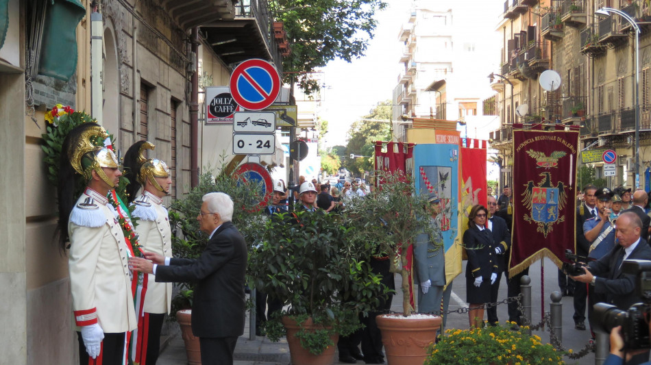 Mattarella, lo sforzo di tutti contro la mafia è essenziale