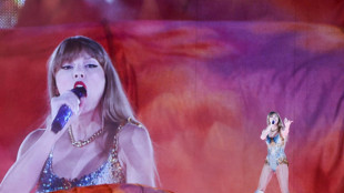 Disputa entre Universal e TikTok aumenta com retirada de mais m&uacute;sicas