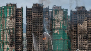 Pior inc&ecirc;ndio em d&eacute;cadas deixa 128 mortos em Hong Kong