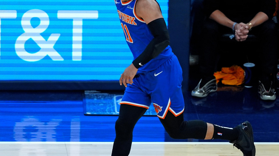 Nba: Oklahoma travolge gli Warriors, Philadelphia supera Boston