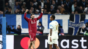 Liverpool atropela Olympique de Marselha fora de casa (3-0) e fica perto das oitavas da Champions