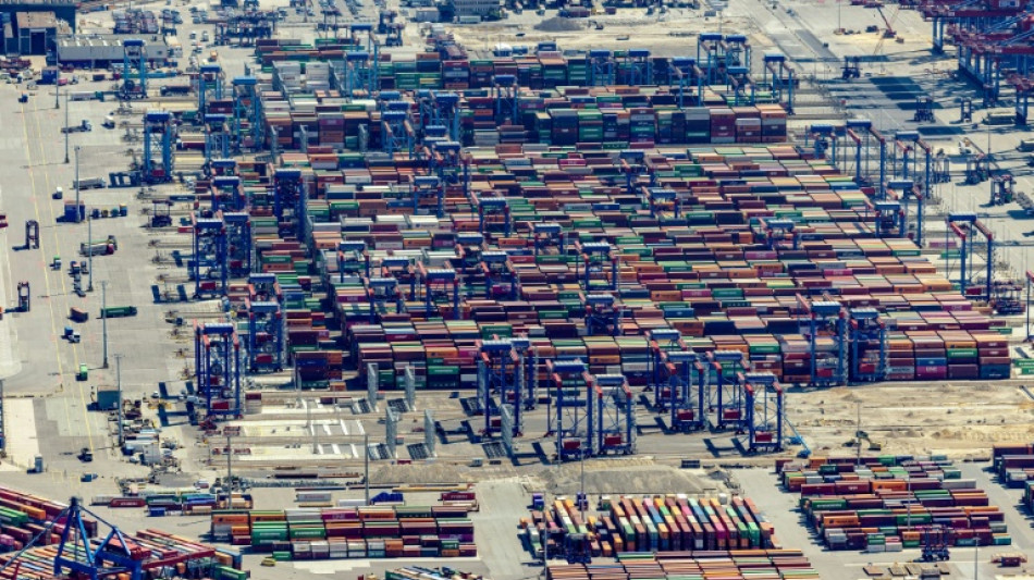 Staatliche Ausgaben trugen Wirtschaftswachstum zum Jahresende