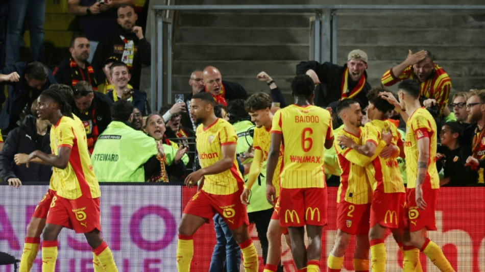 Lens garante vaga na Champions League e rebaixa o Nantes