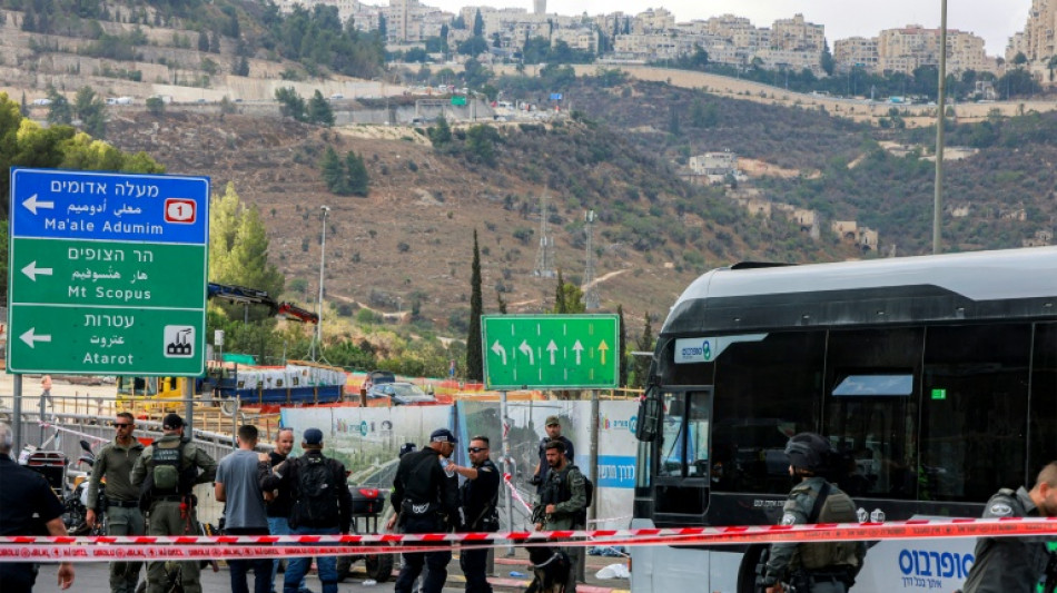Ataque a tiros em Jerusalém deixa seis mortos