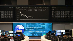 Borsa: Europa chiude debole con lente su Fed, Francoforte +0,07%