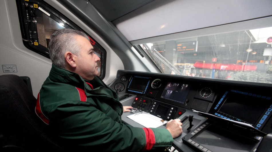 Trenord, in circolazione il 30% dei treni da inizio servizio