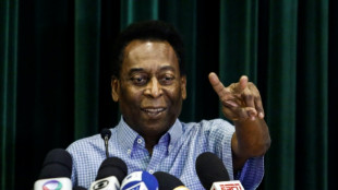 El mundo llora la muerte de Pel&eacute;, el 'rey' del f&uacute;tbol