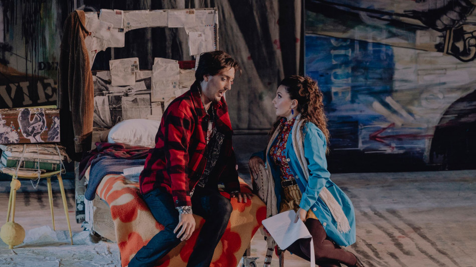 Boh&egrave;me 'sessantottina' torna a far applaudire lo Sferisterio