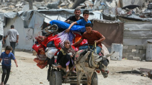 Equipes de emergência de Gaza relatam 22 mortes em bombardeios israelenses