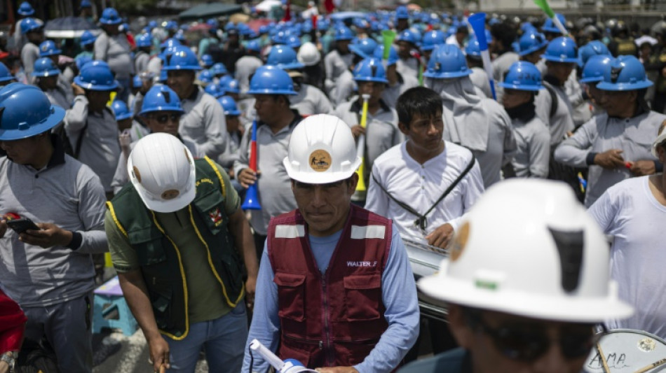 Ap&oacute;s protestos, Peru estende prazo para formalizar minera&ccedil;&atilde;o artesanal