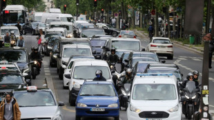 Hidalgo desserre l'&eacute;tau pour sa "zone apais&eacute;e" du centre de Paris