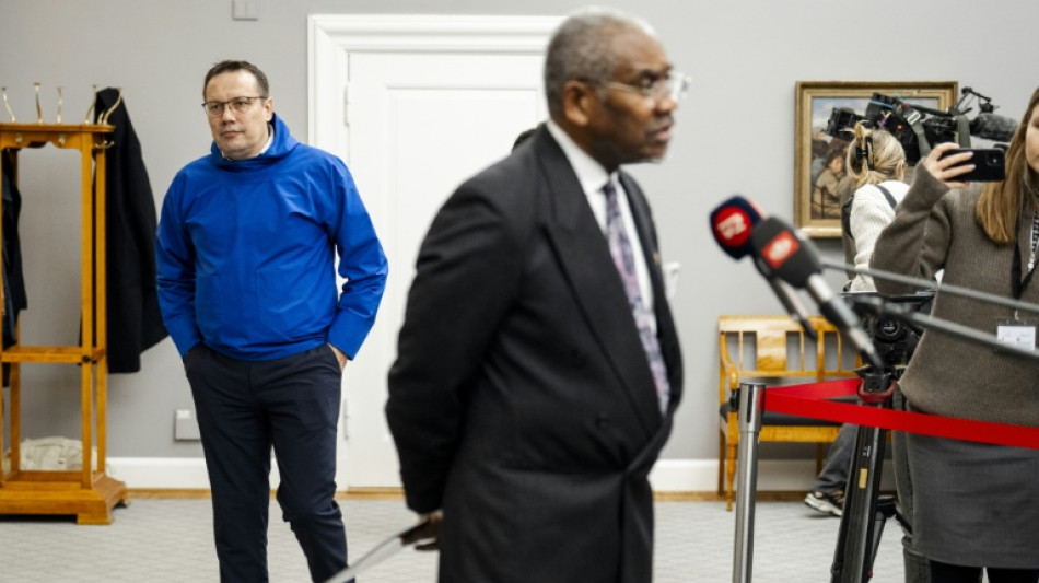 Trump amenaza con aranceles a pa&iacute;ses que no apoyen sus planes de tomar Groenlandia