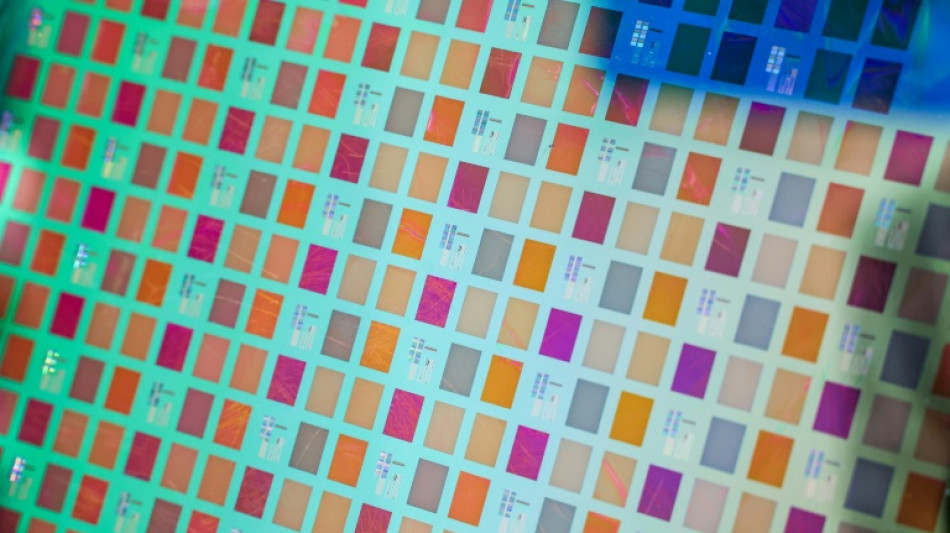 Markets surge on US rate hopes, tech fired by chip deal 