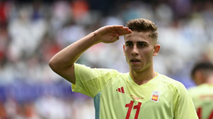 Espa&ntilde;a vence a Dominicana y avanza a cuartos del torneo de f&uacute;tbol de Par&iacute;s