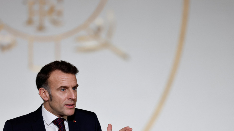 Macron, 'Debito comune Ue per finanziare difesa e intelligenza artificiale'