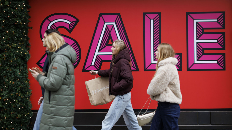 Saldi: '98% interessato, ma 1 su 2 comprer&agrave; solo con l'offerta giusta'