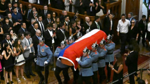 Chilenos se despedem do ex-presidente Pi&ntilde;era