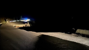 Frana strada provinciale su Monti Dauni, bus si ferma a pochi metri da voragine