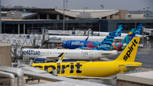 US airlines step up as Spirit winds down