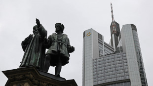 Commerzbank alza obiettivo utile 2026, oltre i 3,2 miliardi del piano