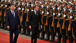 Macron a Xi: Cina ha capacit&agrave; di influenzare tregua in Ucraina