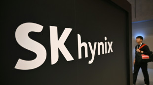 Crude jumps on fresh Mideast flare-up, tech rout deepens