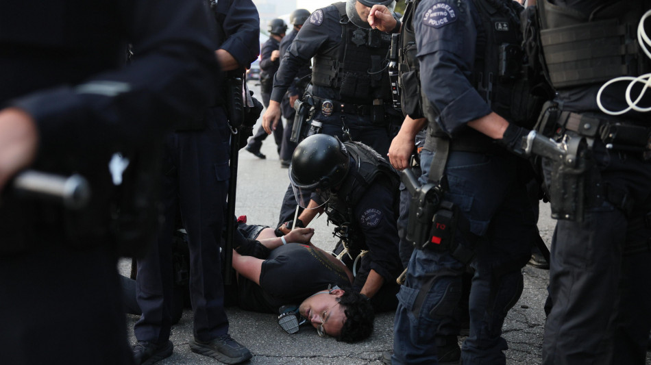 Giudice vieta a Trump la guardia nazionale in California