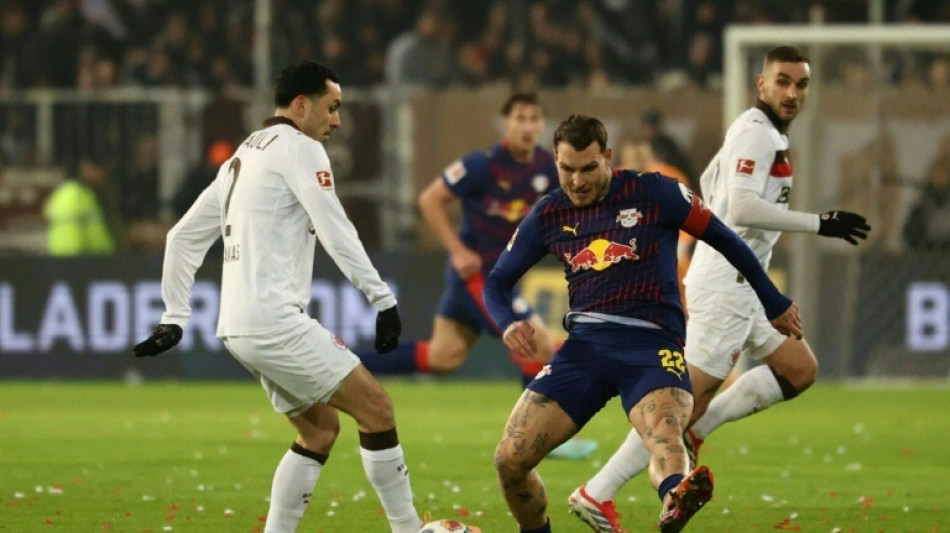 Hoffenheim vence Werder Bremen (2-0) e se mant&eacute;m em 3&ordm; no Alem&atilde;o; Leipzig trope&ccedil;a