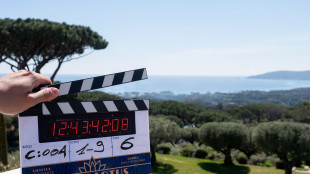 Giallo a White Lotus, esce Helena Bonham Carter