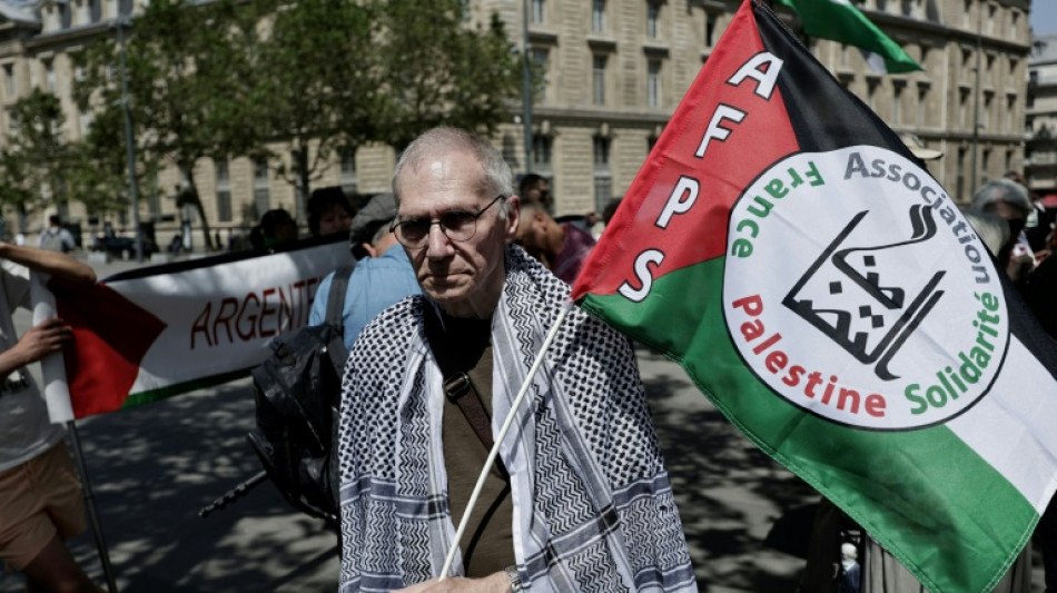 Francia abre una investigaci&oacute;n por "cr&iacute;menes de guerra" sobre el trato de Israel a los activistas de la flotilla
