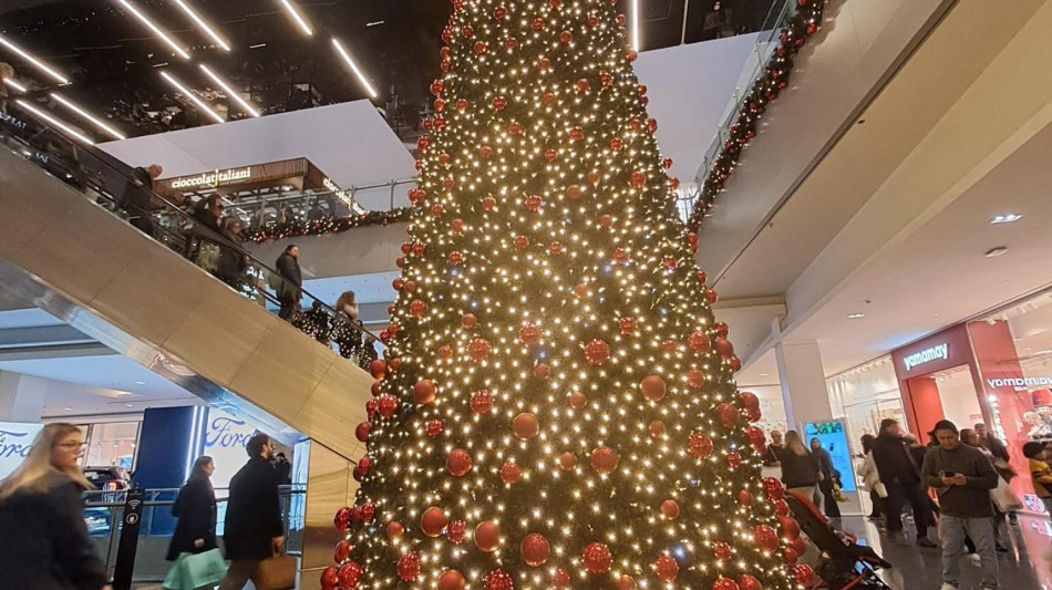 Da lunedì 42 miliardi tredicesime, a erario 13,8 miliardi