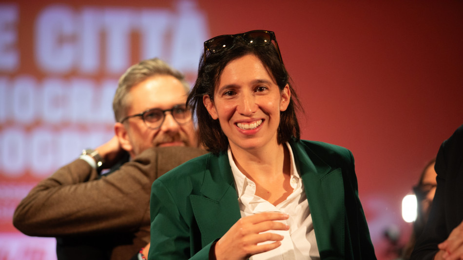 Schlein 'sono disperati, hanno rispolverato condono del 2003'