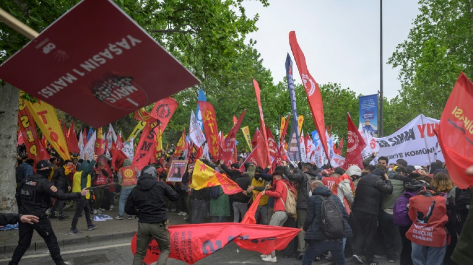 Decenas de arrestos en Estambul durante las manifestaciones del 1º de mayo en Turquía