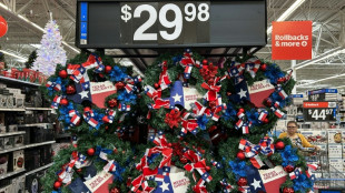 Stocks rise as US rate hopes soothe nerves 