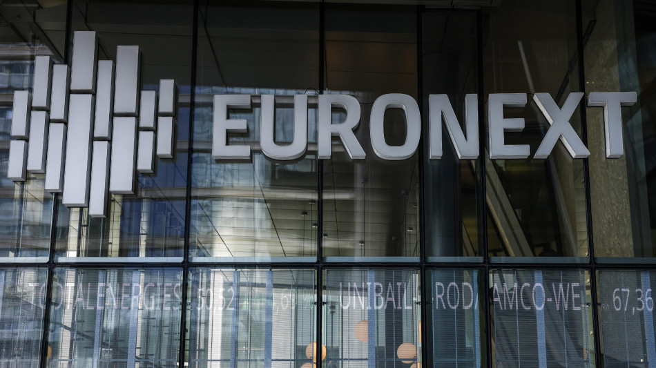 Borsa: Milano brilla, spinta da Mediobanca e dal risiko