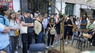 La larga travesía de los españoles para volver a casa en pleno apagón