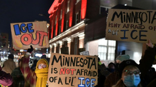 Mine&aacute;polis pide que funcionarios estatales investiguen la muerte de una mujer a manos del ICE