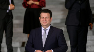 Mindestlohn soll zum Oktober auf zw&ouml;lf Euro steigen - Kabinett beschlie&szlig;t Gesetz