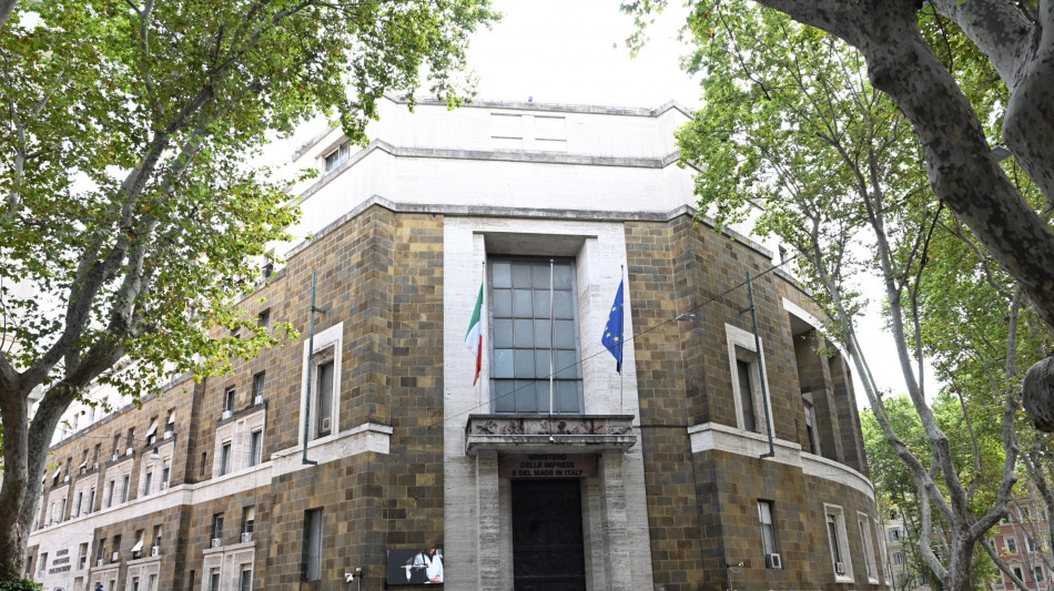 Urso convoca d'urgenza cabina regia della Commissione allerta rapida