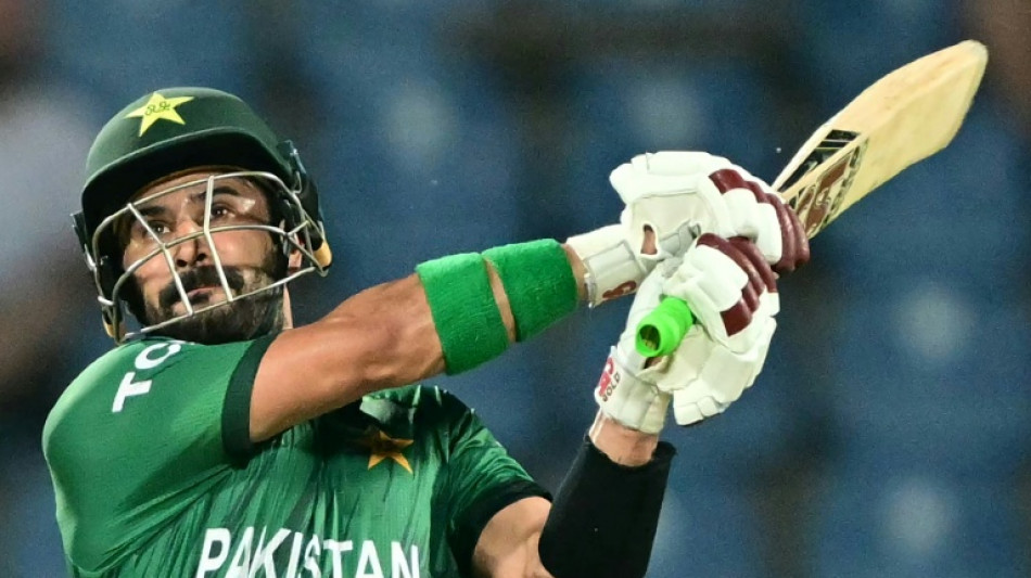 Farhan scores 63 as England restrict Pakistan to 164-9