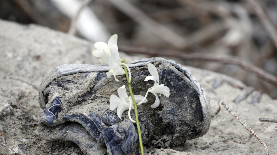 Birmania: raid aereo della giunta su un ospedale, almeno 31 morti