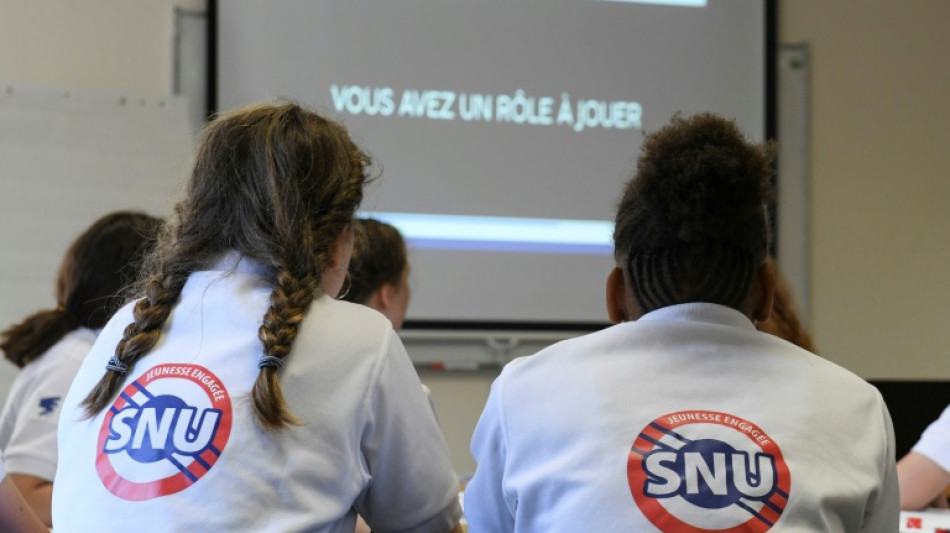 Budget: l'Assemblée et le Sénat votent en commission pour supprimer le service national universel